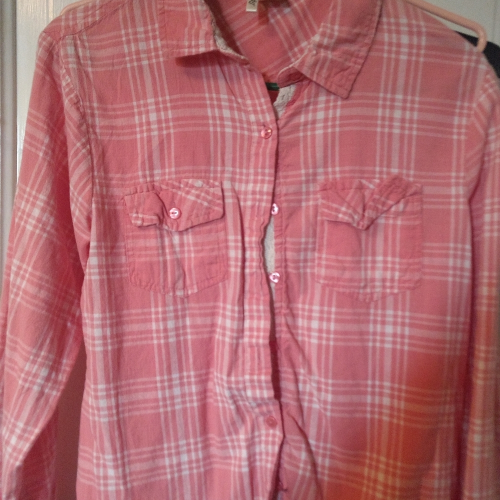 Womens long sleeve button up shirt